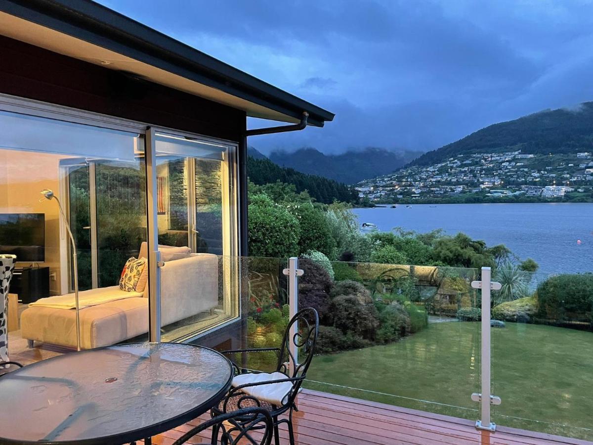 Peninsular Lakefront Queenstown Eksteriør billede